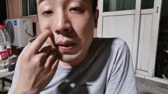 一生守护铁公鸡发布了一个斗鱼视频2019-07-22