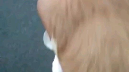 2年前抱我儿子回来的画面