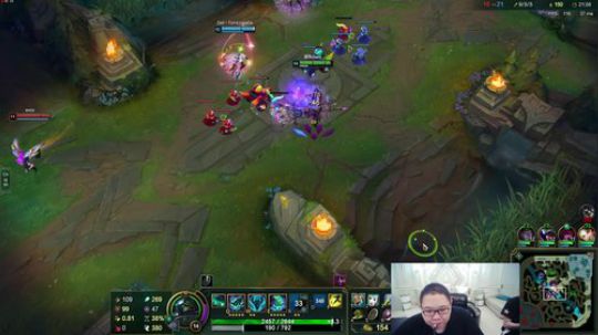 黑板君爱喝酸奶发布了一个斗鱼视频2019-07-23
