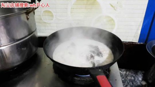 龙马精神丶老狼哥发布了一个斗鱼视频2019-07-24