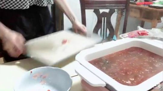 杜佳丽切辣椒