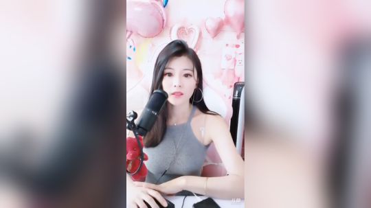 我在斗鱼看可爱christina直播颜值