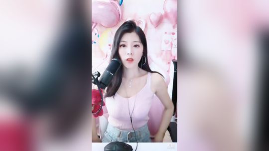 我在斗鱼看可爱christina直播颜值