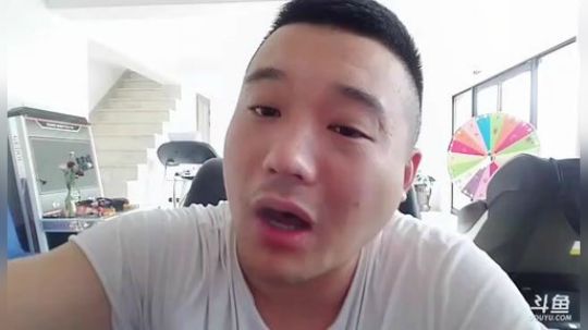 闹闹可遇不可求发布了一个斗鱼视频2019-07-25