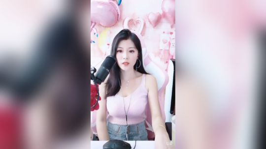 我在斗鱼看可爱christina直播颜值