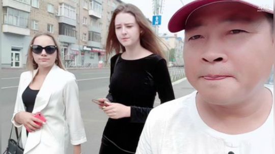 美女多多，精彩期待下午看点。 2019-07-25 15点场