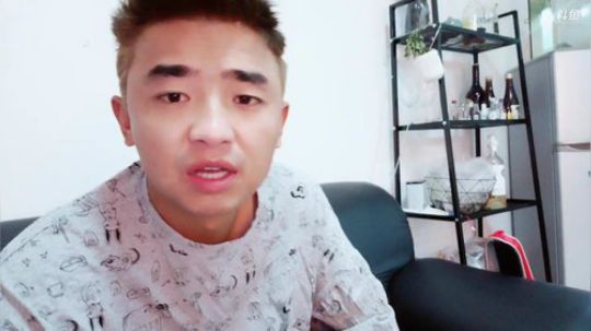 深夜的你为啥还不睡？我饿了 2019-07-26 03点场