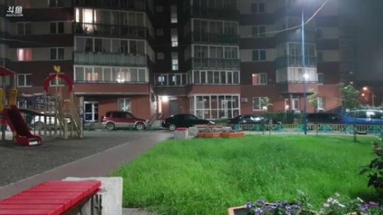加长悍马，机场接止若闺蜜走起。 2019-07-26 00点场