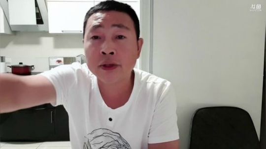 加长悍马，机场接止若闺蜜走起。 2019-07-26 02点场