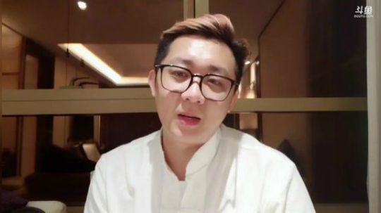 我在斗鱼看小鱼小鱼吃虾米直播户外