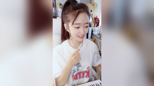 登月团丶离去发布了一个斗鱼视频2019-07-27