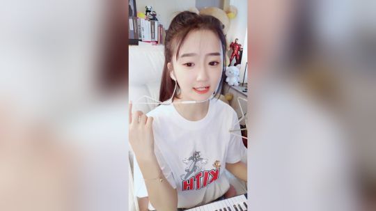 登月团丶离去发布了一个斗鱼视频2019-07-27
