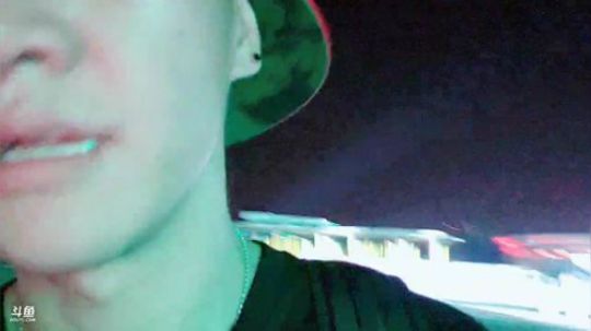 HHHISHHH发布了一个斗鱼视频2019-07-28