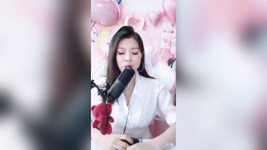 我在斗鱼看可爱christina直播颜值