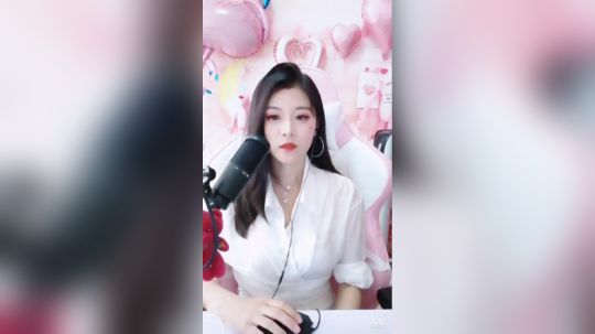 我在斗鱼看可爱christina直播颜值