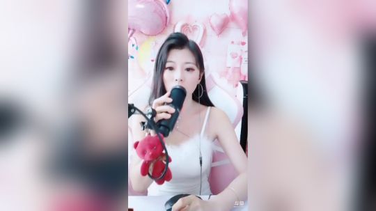我在斗鱼看可爱christina直播颜值