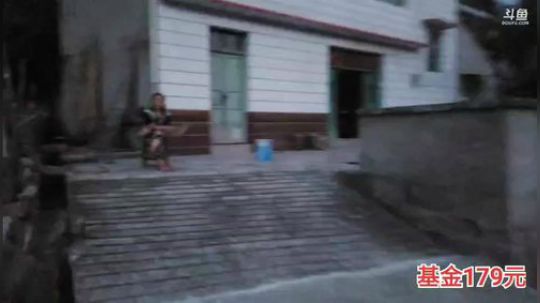 三峡大坝。 2019-08-01 19点场