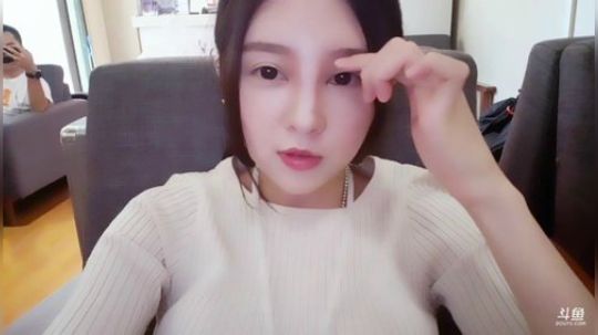 丿Good丶发布了一个斗鱼视频2019-08-01