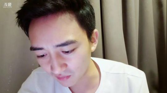 大鹏7889发布了一个斗鱼视频2019-08-02