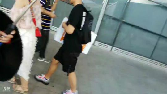 Smlia丶卡布奇诺发布了一个斗鱼视频2019-08-03