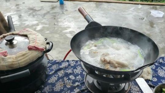 上山做饭饭(≧ω≦)/ 2019-07-30 16点场