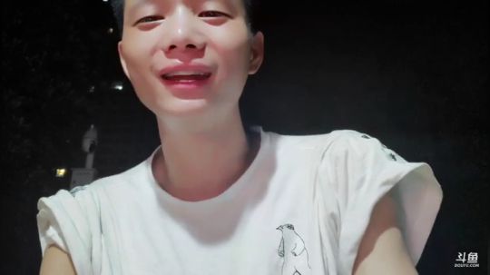 挑战不说话直播2天宜昌 2019-08-04 00点场