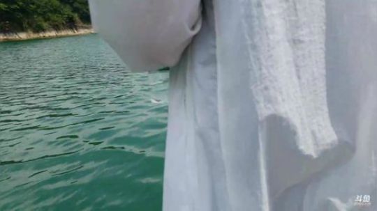 哆啦爱梦梦发布了一个斗鱼视频2019-08-04