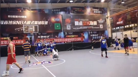 飝龘 vs 秦烽