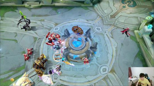 我在斗鱼看DL丶拖米直播王者荣耀