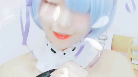 悄悄咪咪注册了某音，不知道会不会小喵喵给人家点赞评论关注~~