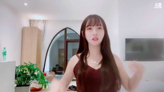 火轮星丶瓜小皮发布了一个斗鱼视频2019-08-06