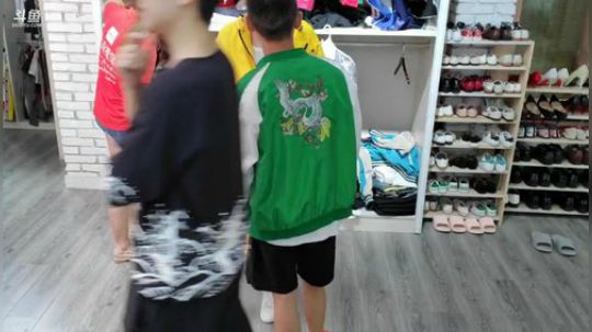 闹闹可遇不可求发布了一个斗鱼视频2019-08-06