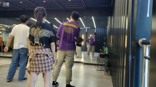丿Good丶发布了一个斗鱼视频2019-08-07