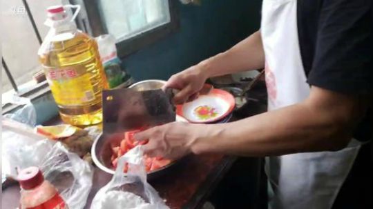 我在斗鱼看黑哥户外直播乡野