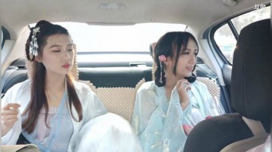七夕化身织女来卖花啦 2019-08-07 18点场