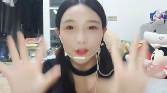 肖淑洁生命中的光和盐发布了一个斗鱼视频2019-08-08