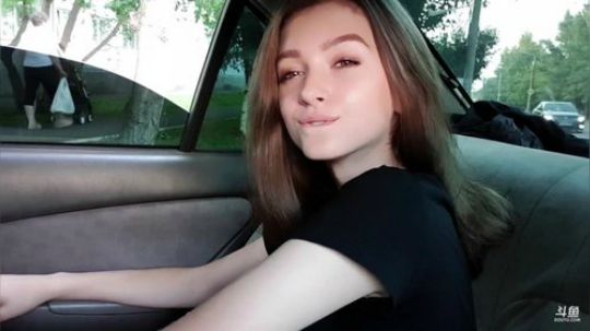 愿有情人终成眷属，节日快乐！美女陪大家过 2019-08-07 19点场