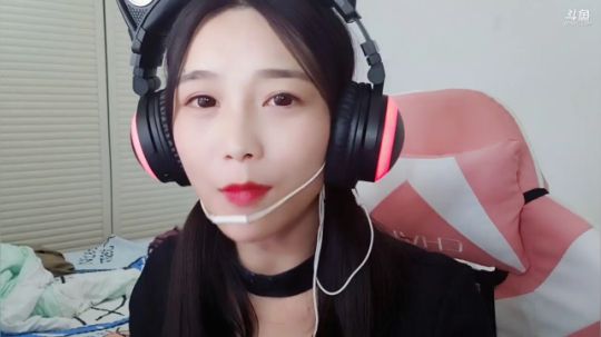肖淑洁生命中的光和盐发布了一个斗鱼视频2019-08-09