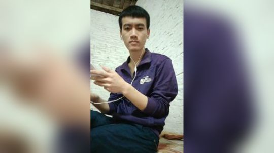 羞答答的玫瑰静悄悄的开