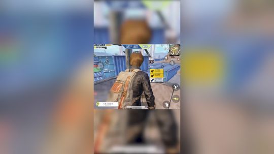 和平精英：当你落地没枪，还被人追的时候