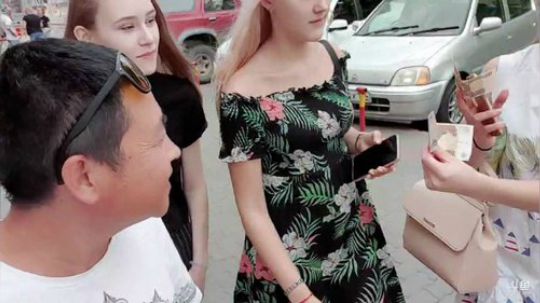 晚点见一下新美女，精彩继续。 2019-08-10 16点场
