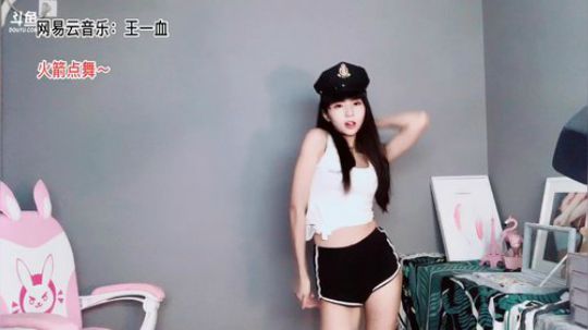 火轮星丶瓜小皮发布了一个斗鱼视频2019-08-14