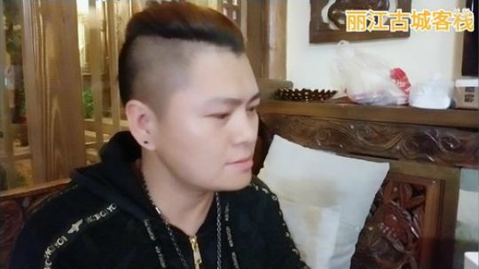 户外遛狗王飞哥发布了一个斗鱼视频2019-08-14