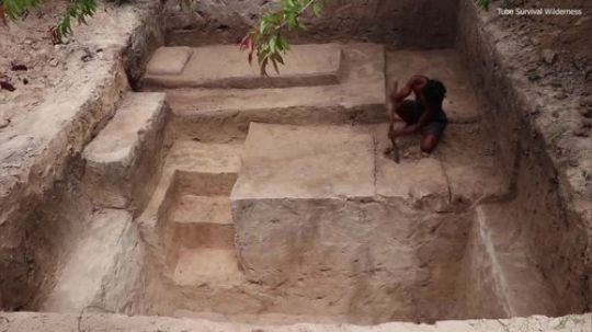 【原始建造·万池王】挖掘建造带有小床和滑梯的温馨泳池