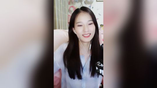 花街灯如昼zz发布了一个斗鱼视频2019-08-15