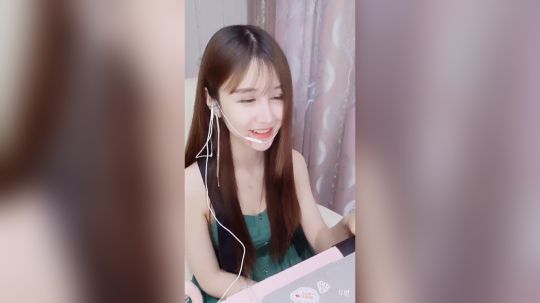 藤一的小幸运发布了一个斗鱼视频2019-08-16