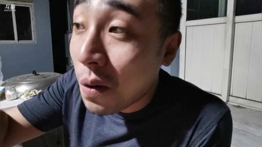 我在斗鱼看无尽无尽的无尽直播美食