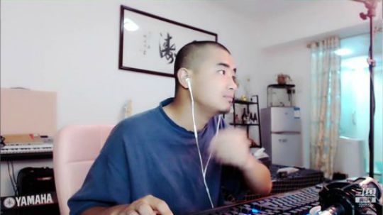 胖球哥周榜第一！感谢大哥 2019-08-16 20点场