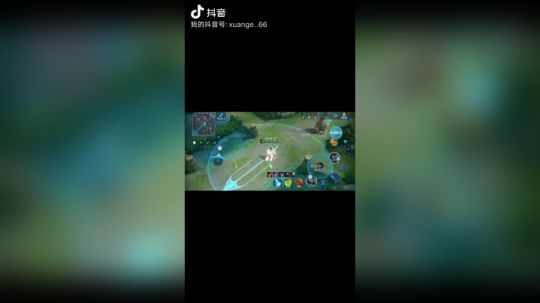 哎呀[敲打]今天请个假，晚点播哦，给粉丝们安排一波福利吧嘻嘻