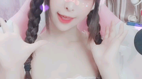 (୨୧•͈ᴗ•͈)◞︎ᶫᵒᵛᵉ   ♡
想做你的小喵喵，赖在